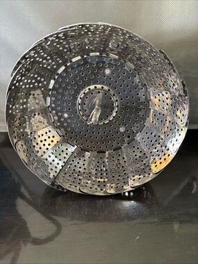 Collapsible Stainless Steel Steamer Basket - Shiny Silver